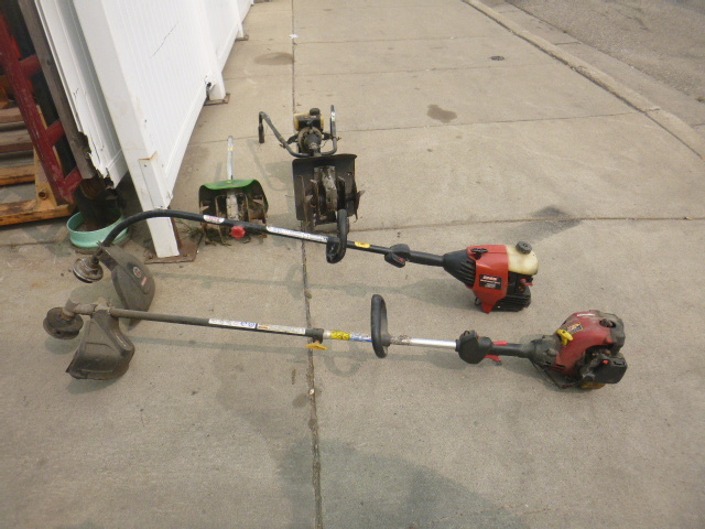 lot 72 image: Yard Tools