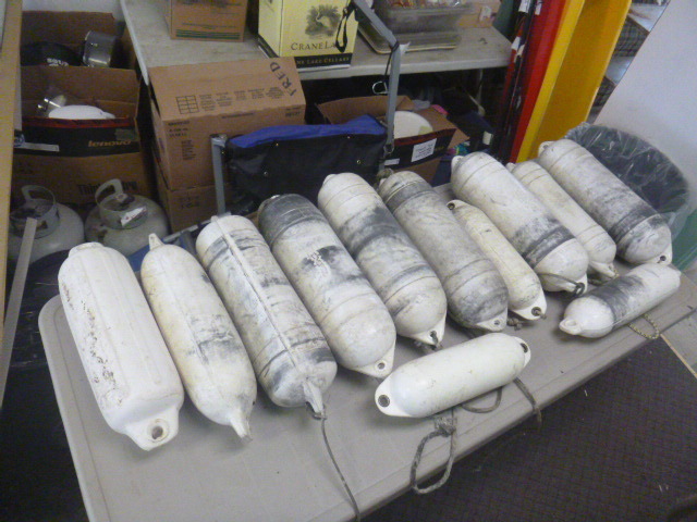 lot 93 image: 12 Boat Bumpers