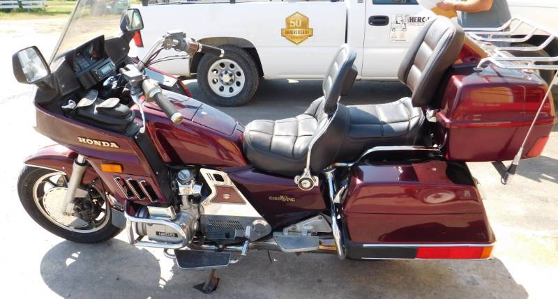lot 11 image: 1986 Honda Goldwing Interstate Motorcycle