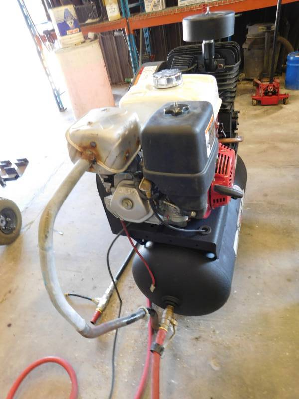 lot 23 image: North Star Gas Powered Compressor with Electric Start