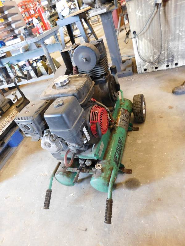 lot 24 image: Speed Aire Compressor