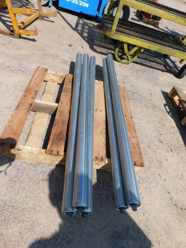 lot 31 image: Steel Roller - 58.5 x 2.5
