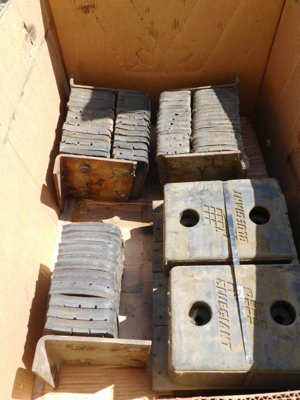 lot 36 image: Misc. Dock Bumpers