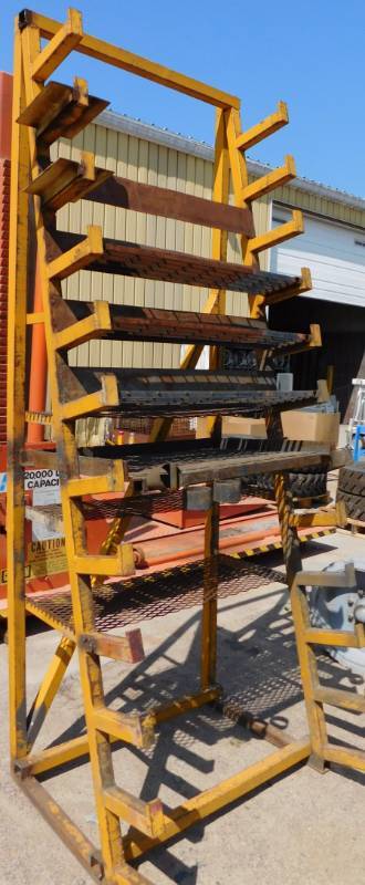 lot 41 image: Metal Industrial Rack