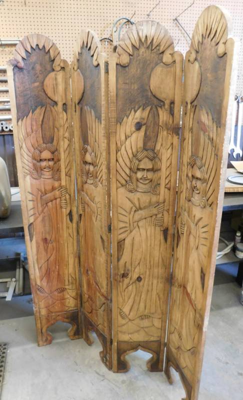 lot 65 image: Folding Wood Four Panel Room Divider