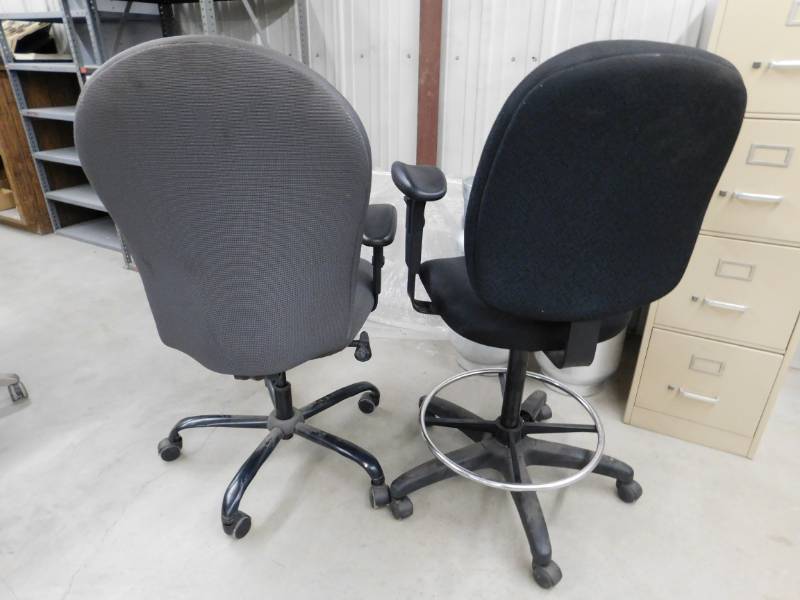 lot 70 image: Two Adjustable Office Chairs