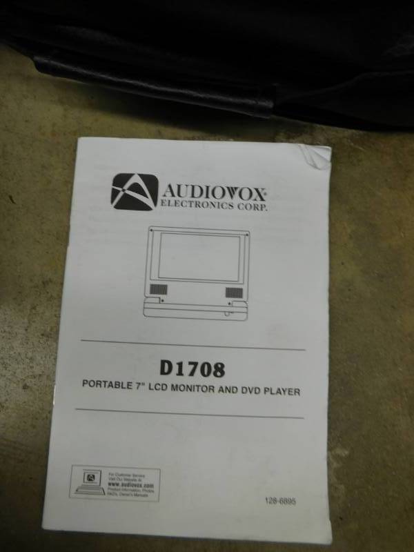 lot 77 image: Audiovox 7 Portable LCD Monitor & DVD Player #2