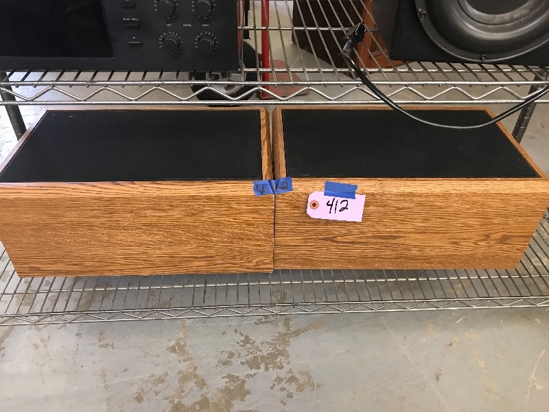 lot 412 image: 2 BOOKSHELF SPEAKERS & SUBWOOFER