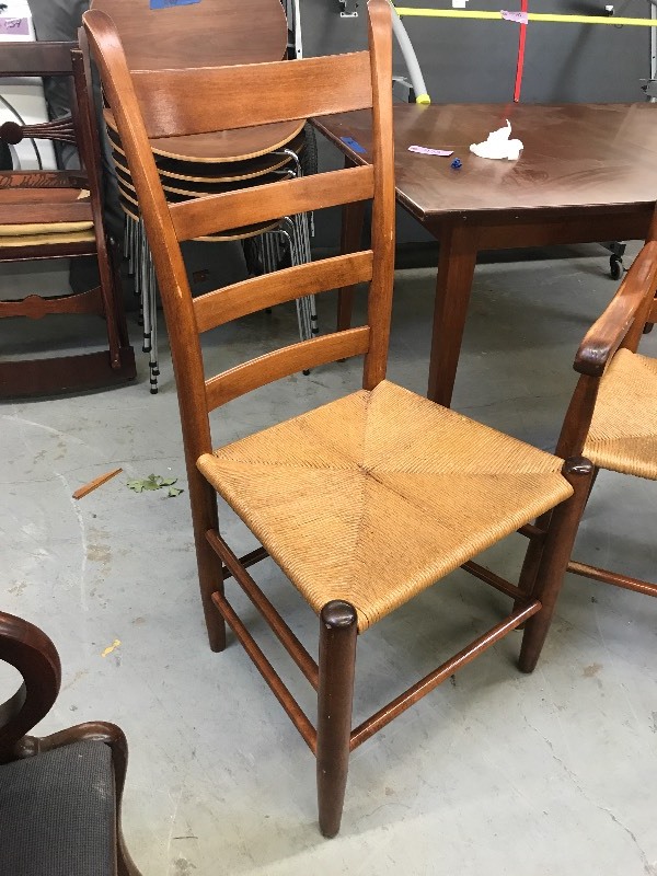 lot 462 image: SOLID WOOD CHAIRS WITH RUSH SEATS