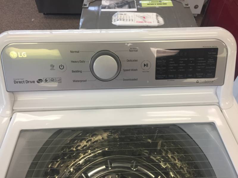 New ScratchDent LG- 5.0 cu. ft. Smart Top Load Washer-- Model# WT7200CW
