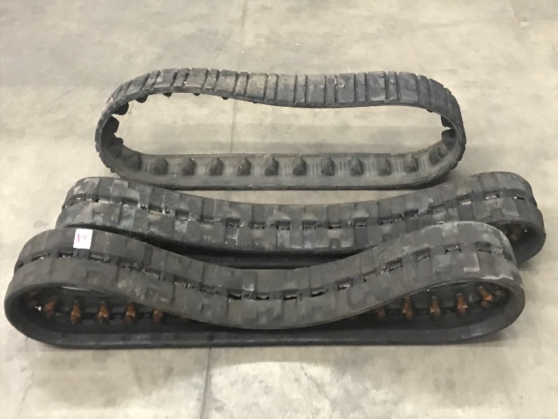 lot 6 image: Lot Of (3) Used Dingo-Style Equipme...