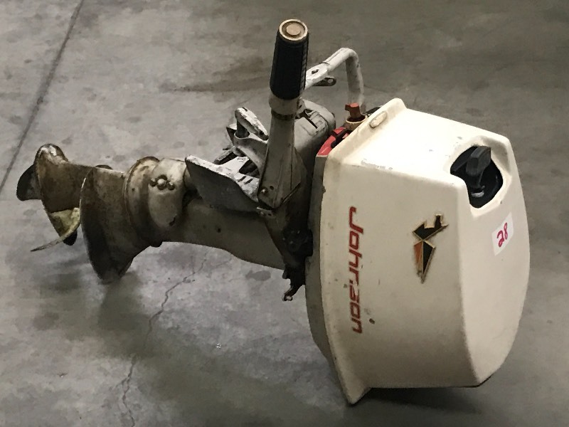 lot 28 image: Johnson 5.5HP Outboard Boat Motor, ...