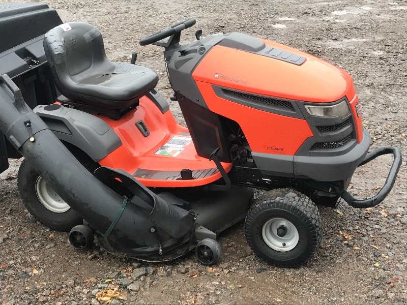 lot 1 image: Husqvarna YTH-2348 Lawn Tractor, Br...