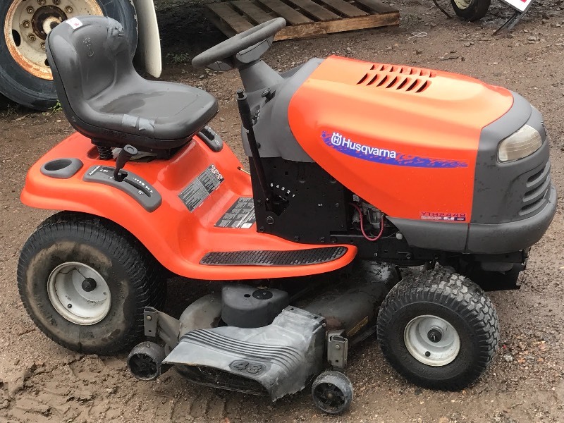 Husqvarna 2448 outlet lawn tractor