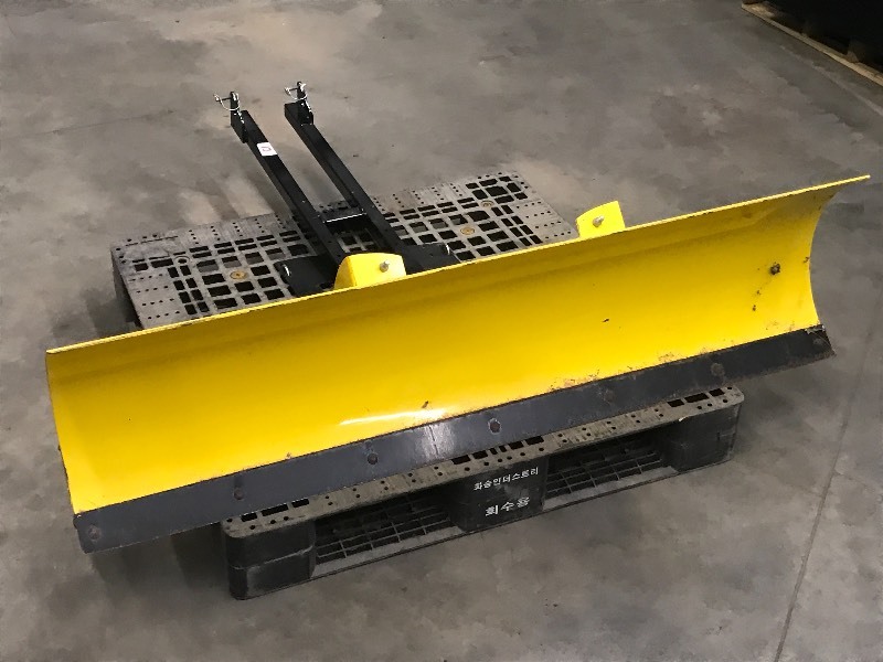 lot 13 image: Moose 60 ATV  UTV Snow Plow, Stee...