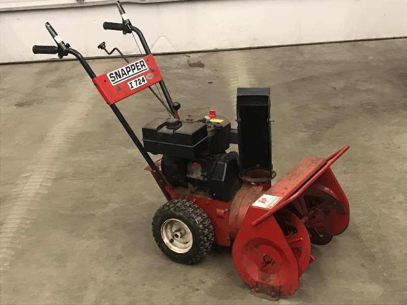 Snapper I724 Snow Blower, 7HP Tecum... Loretto Equipment 393 KBID