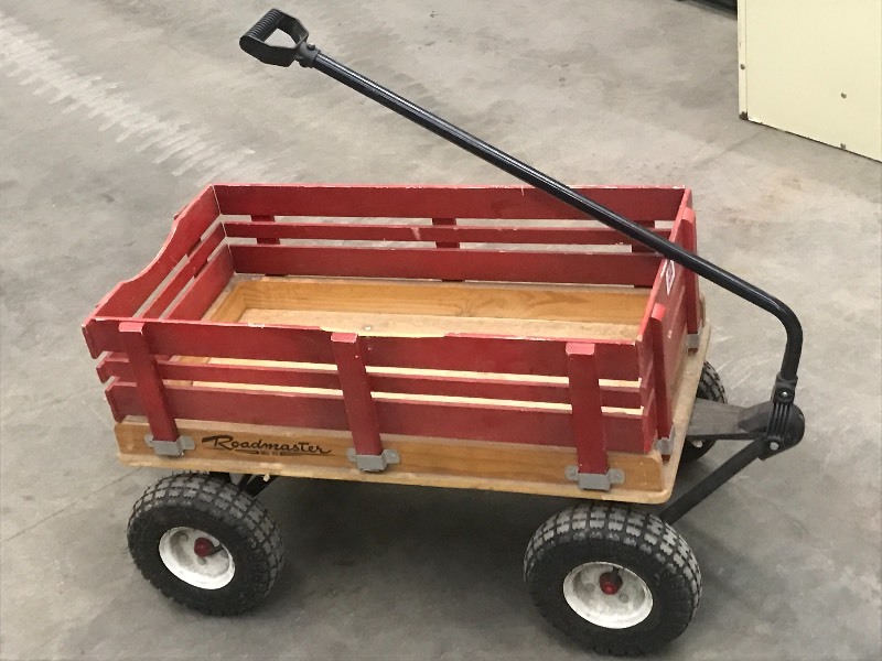 lot 22 image: Roadmaster Wagon With Pneumatic Tir...