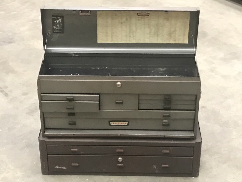 lot 39 image: (1) Kennedy 2-Drawer Steel Toolbox ...