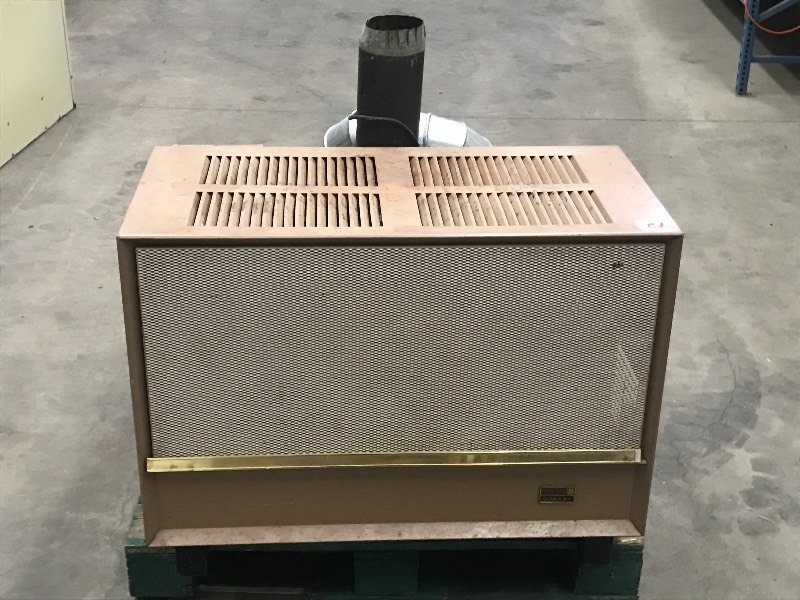 lot 72 image: LP-Gas Cabin Furnace, Some Stove Pi...