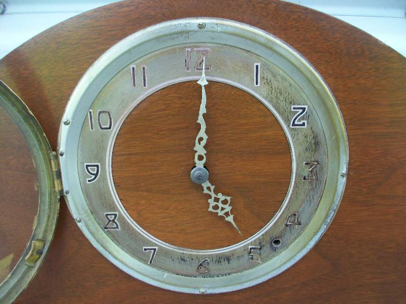 Mantel Clock