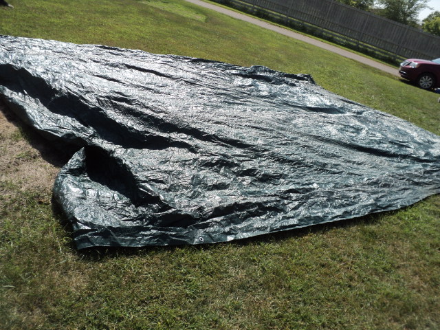 lot 55 image: 3 huge tarps - 22x14, 18x10, 10x10...