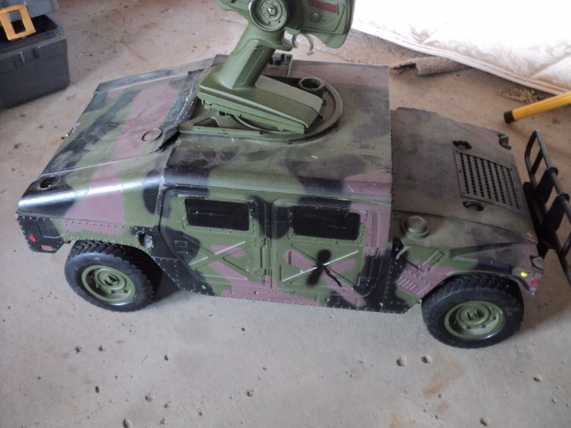 lot 75 image: army toy Jeep as found 31 long...