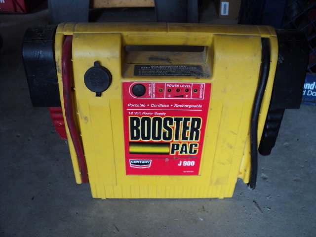 lot 81 image: Booster Pac J900...