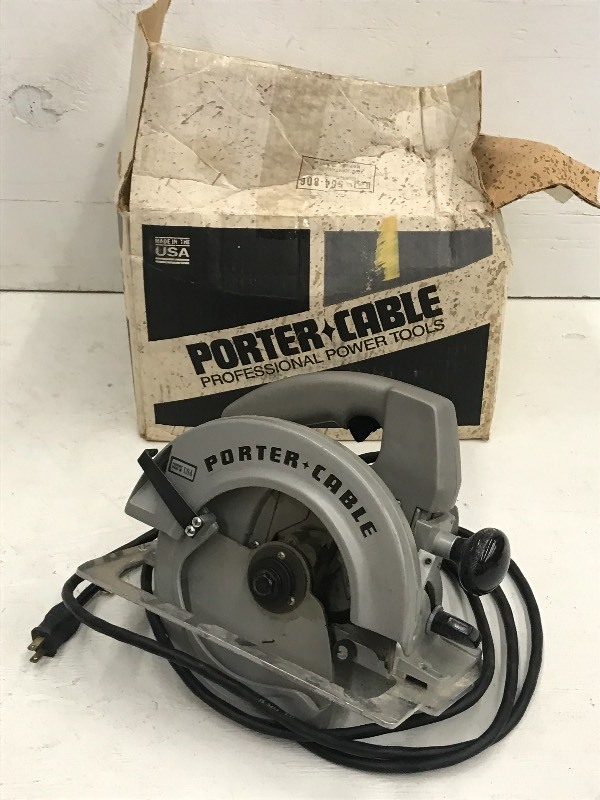 lot 20 image: Porter Cable Circular Saw