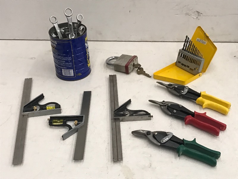 lot 54 image: Box Of Assorted Hand Tools & Shop Supplies