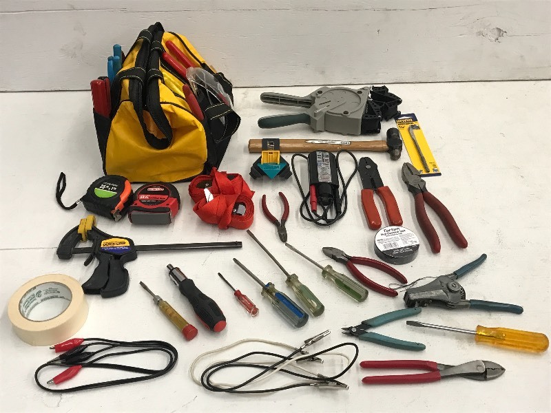 lot 56 image: Tool Bag With Assorted Hand Tools