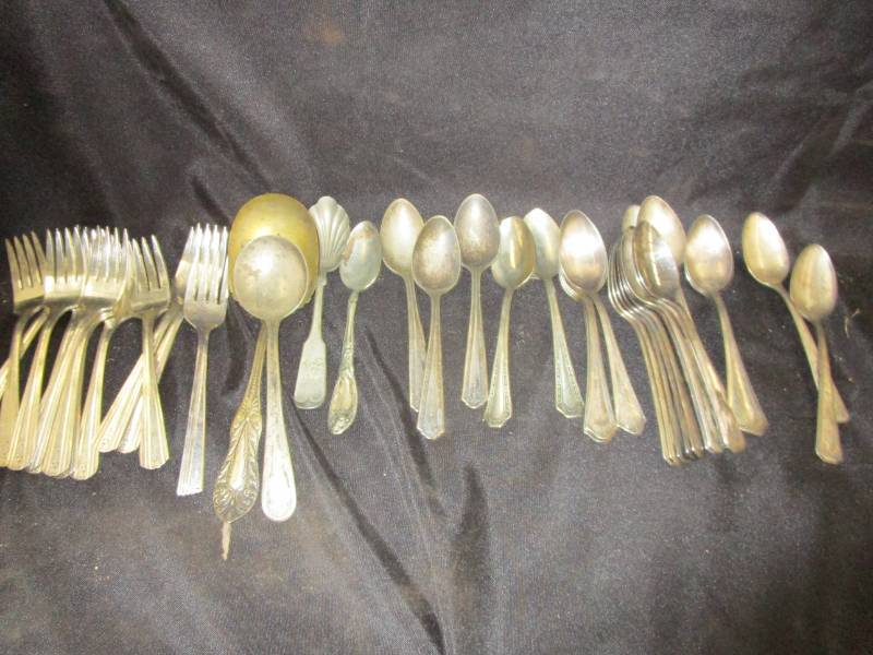 lot 64 image: Various old silverware