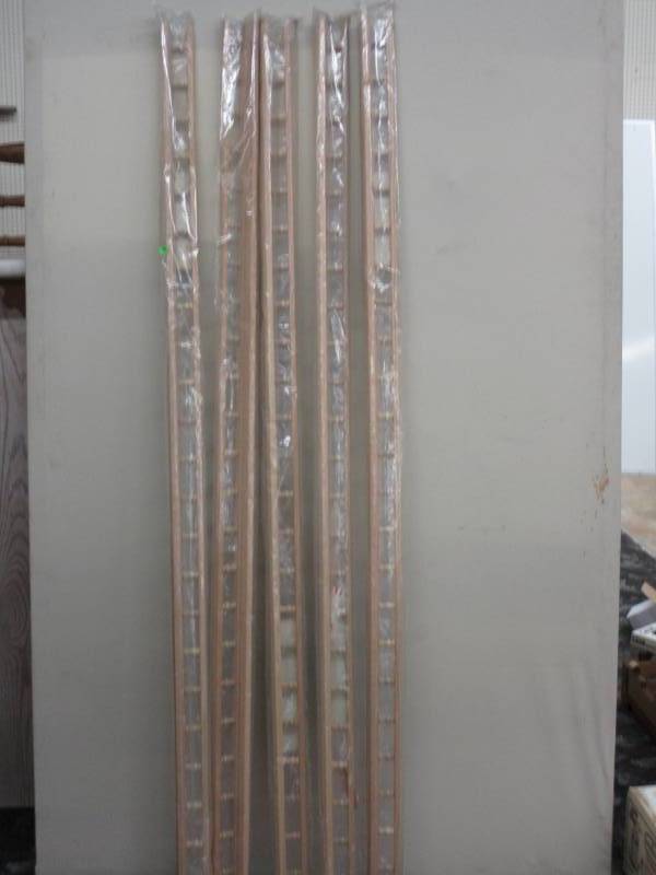 lot 98 image: Qty 5 Oak Decoratibe Plate Rails