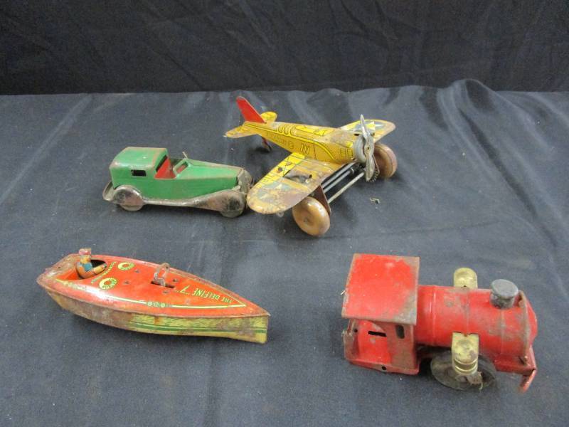 lot 110 image: Old Antique windup toys