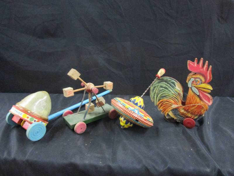 lot 114 image: Antique Toys