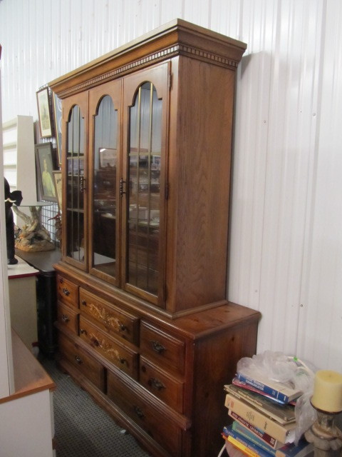 lot 28 image: Wooden China Cabinet