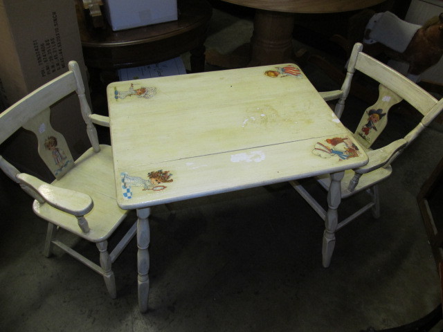 vintage childrens table and chair set
