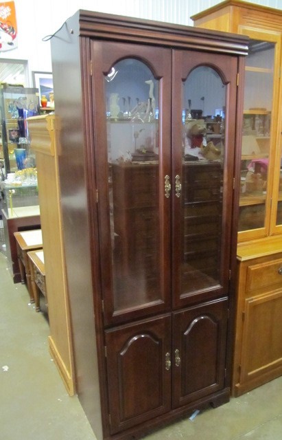 lot 41 image: Wooden China Cabinet