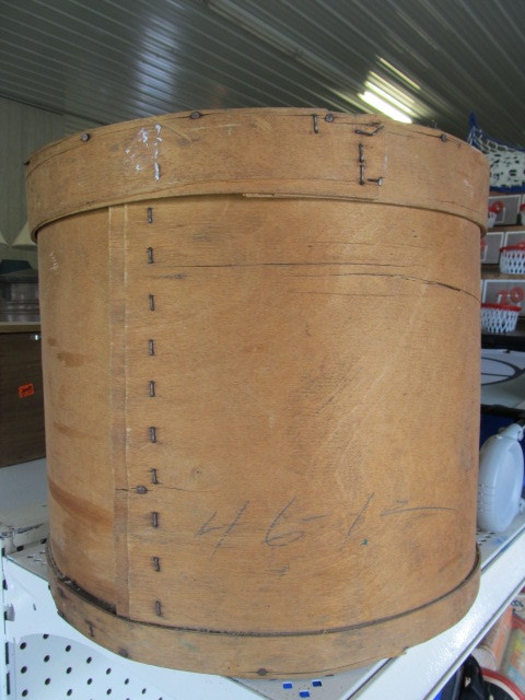 lot 56 image: Large Antique Primitive Cheese Box wLid