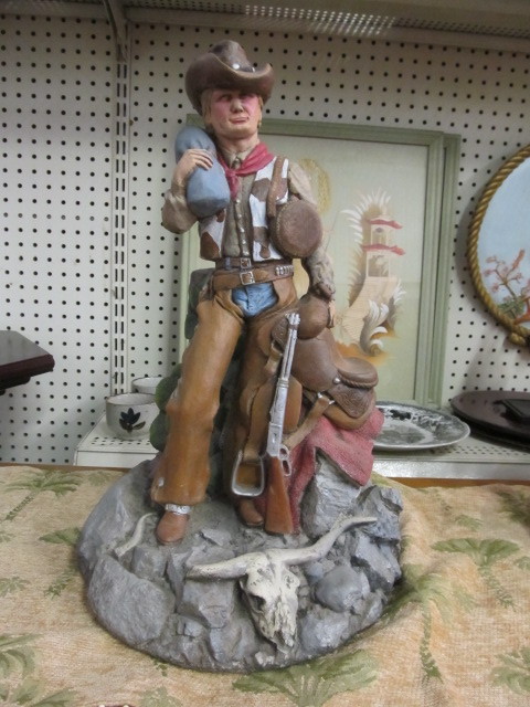 lot 75 image: Signed Heavy Vintage Cowboy Statue