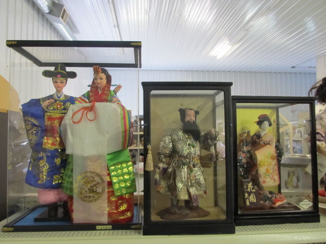 lot 79 image: Group of Large Quality Oriental Dolls wDisplay Cases