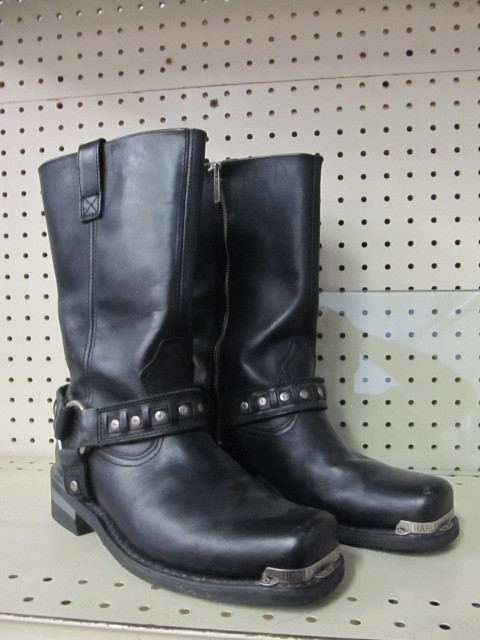 lot 136 image: Nice HARLEY DAVIDSON Leather Motorcycle Boots
