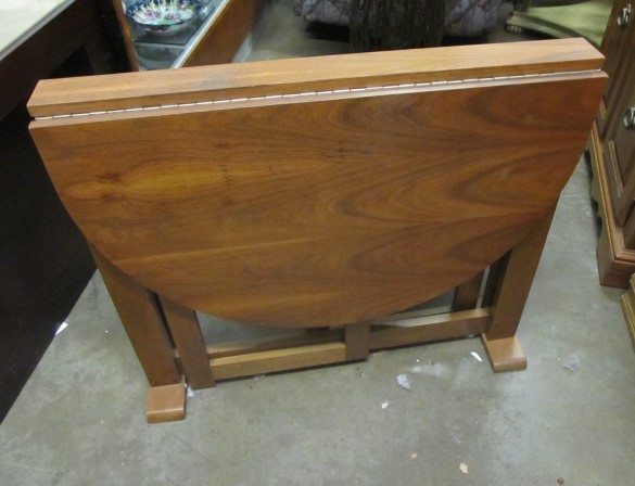 lot 91 image: Mid Century Drop Leaf Gate-Leg Dining Table