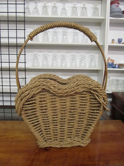 lot 127 image: LARGE Woven Rope-Twist Heart Basket - 24 tall
