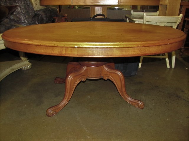 lot 114 image: Nice Solid Wood Round CoffeeTable
