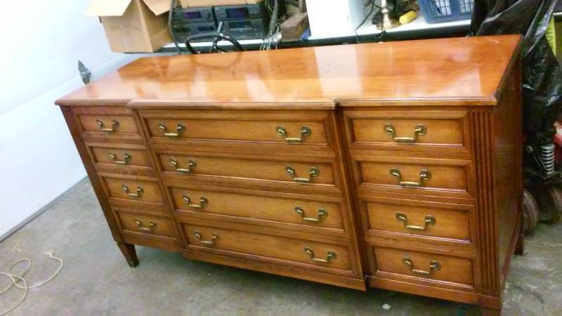 lot 5 image: Quality Rway Northern Furniture Mid Century Dresser w mirror