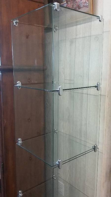 lot 16 image: Tall Glass Display Cabinet