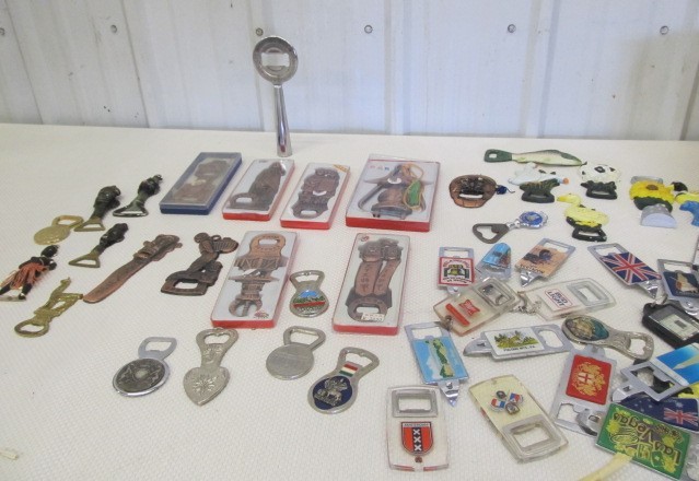 lot 189 image: HUGE Lot of Vintage etc Bottle Openers