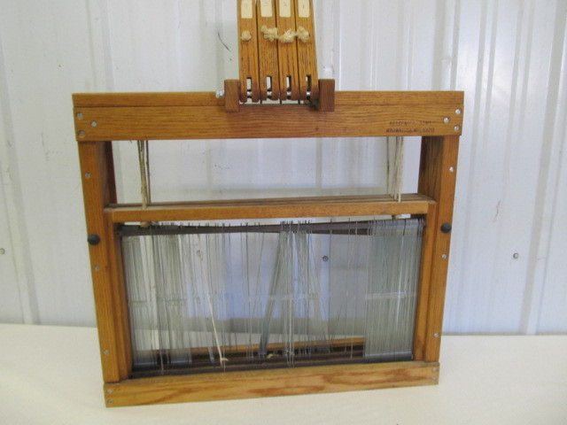 lot 191 image: Vintage Oak KESSENICH Loom