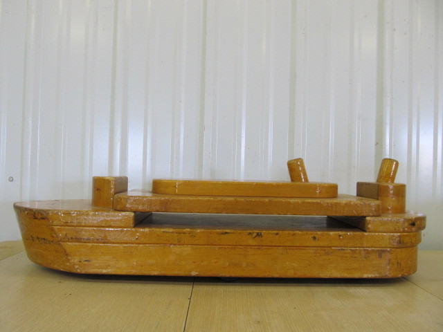 lot 149 image: Large Vintage Solid Wood COMMUNITY Rolling Childs Boat