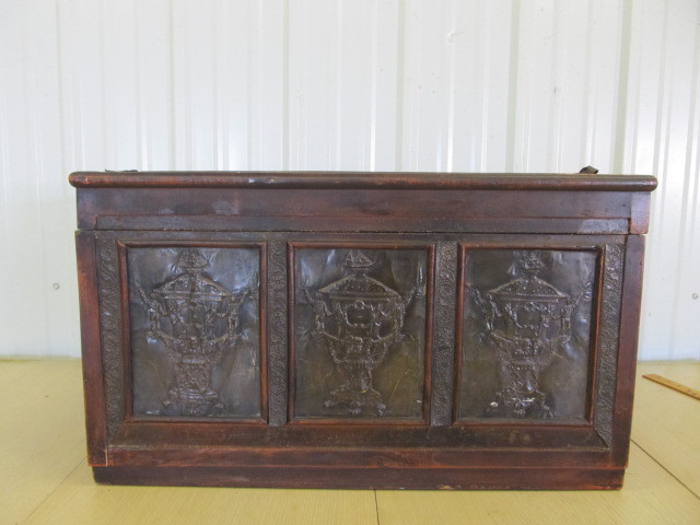 lot 165 image: Set of 4 Copper Lined Nesting Chests